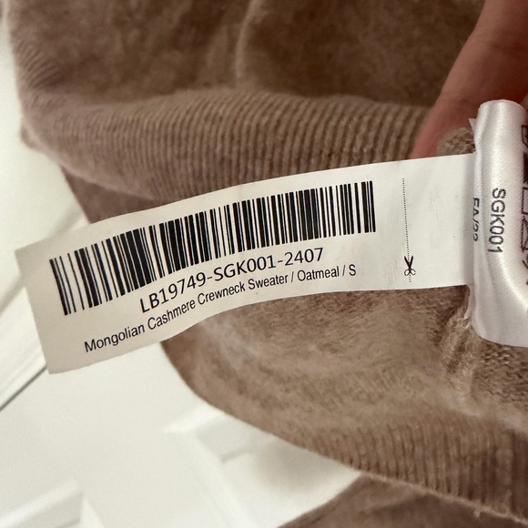 Quince Mongolian Cashmere Crewneck Sweater Oatmeal Small FLAWS - Picture 7 of 12